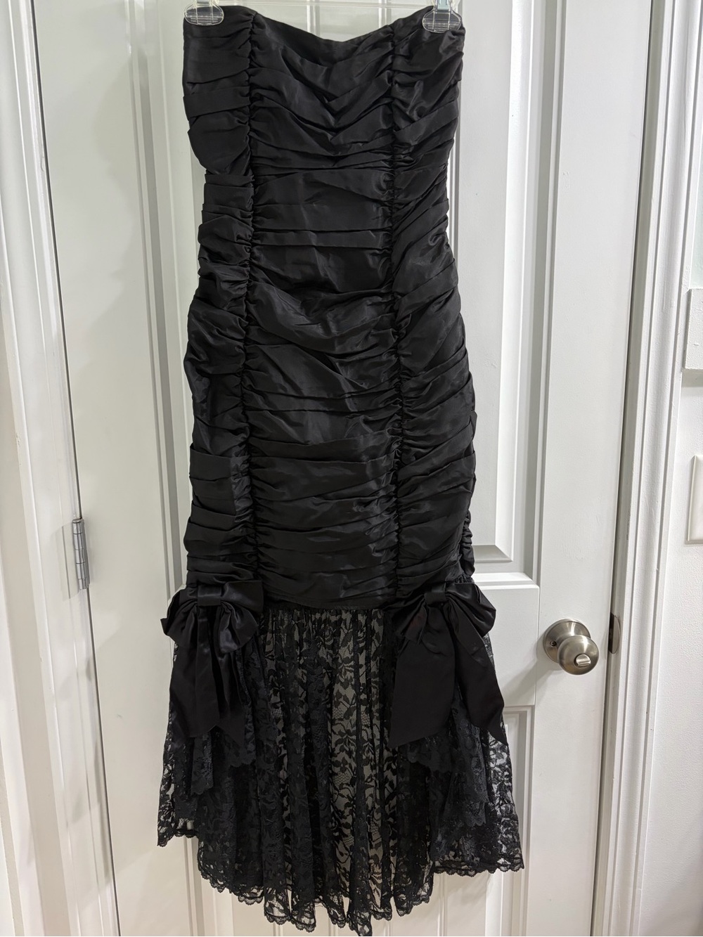 Vintage Gunne Sax Black Strapless Ruched Lace-Hem Cocktail Dress Sz5 80’s Style